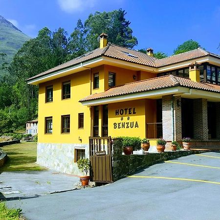 Hotel Benzua Villanueva de Ardisana Εξωτερικό φωτογραφία