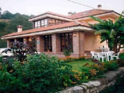 Hotel Benzua Villanueva de Ardisana Εξωτερικό φωτογραφία