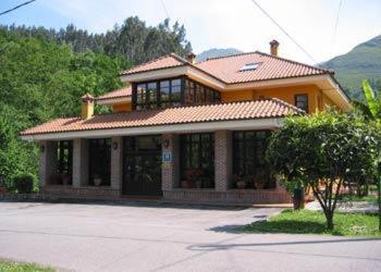 Hotel Benzua Villanueva de Ardisana Εξωτερικό φωτογραφία