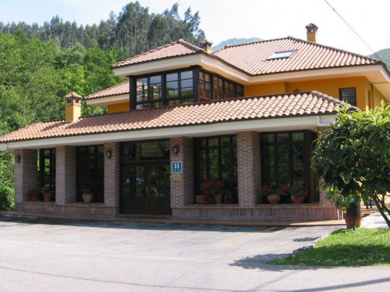 Hotel Benzua Villanueva de Ardisana Εξωτερικό φωτογραφία