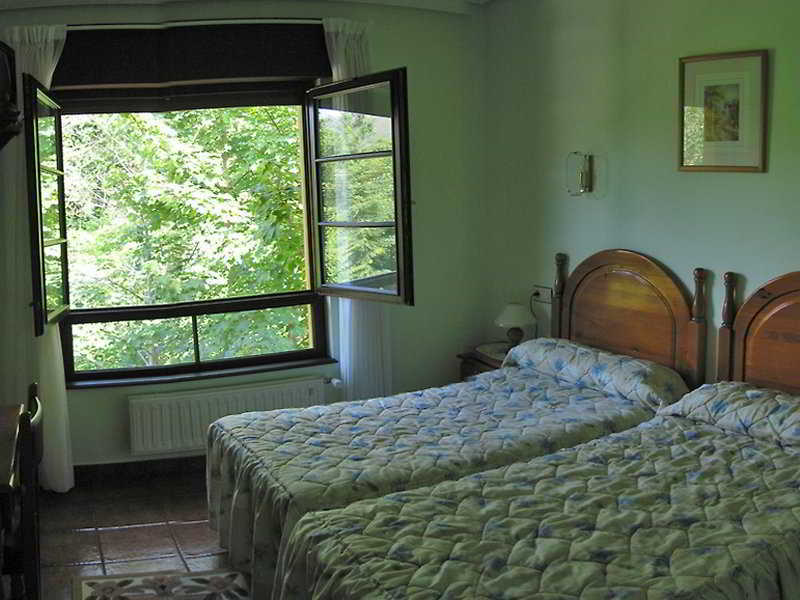 Hotel Benzua Villanueva de Ardisana Δωμάτιο φωτογραφία
