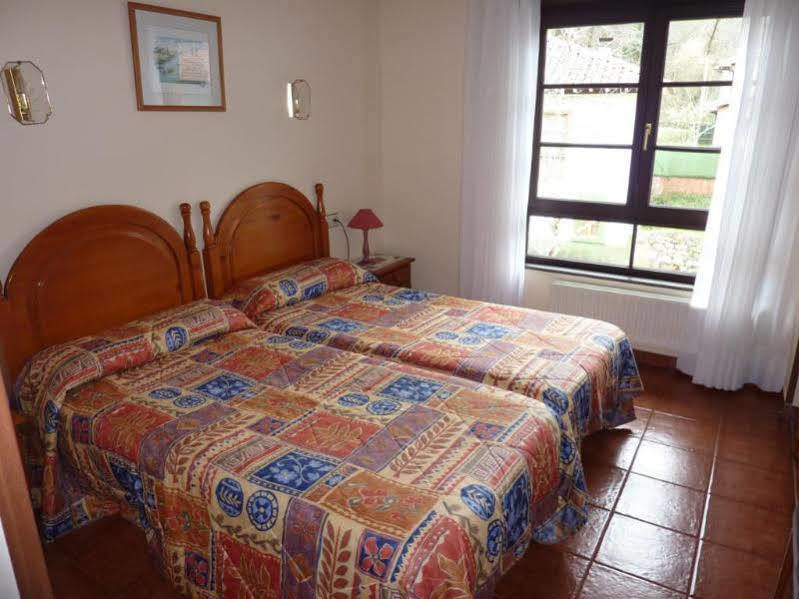 Hotel Benzua Villanueva de Ardisana Εξωτερικό φωτογραφία